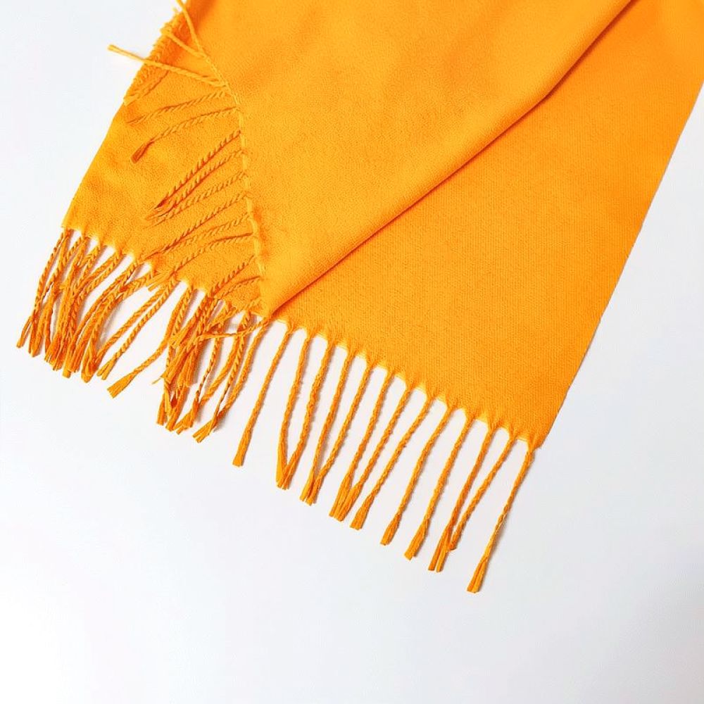 Gelber Satin-Schal für die Ver – Embroidery Ribbon Bewertung und Preis