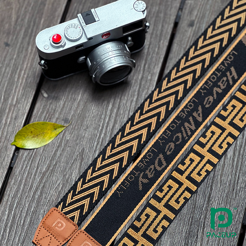 Kameragurt Stickerei Klassisch – Embroidery Alpha Bewertung und Preis